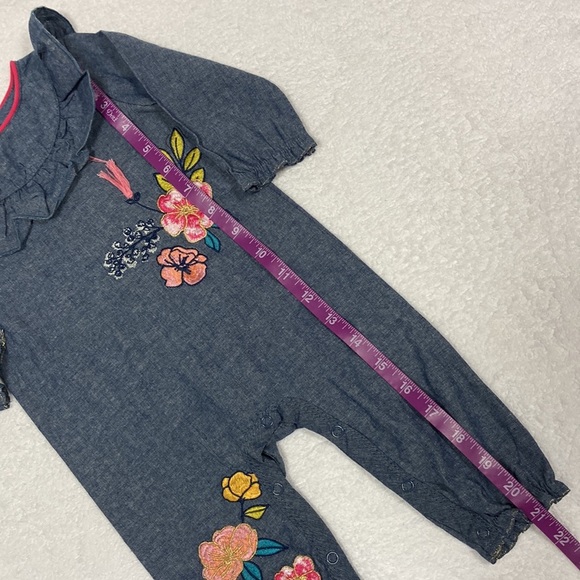 NWT mudpie embroidered chambray denim romper 3/6m - Picture 4 of 9